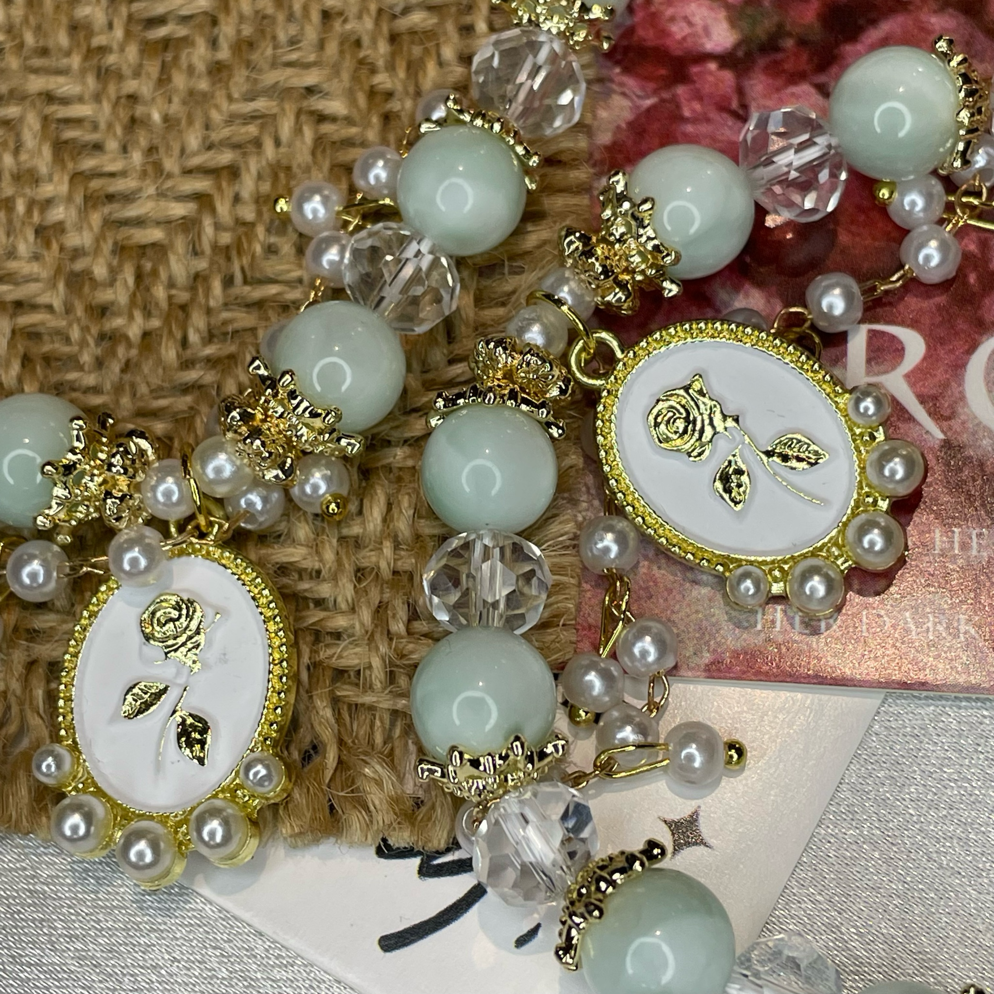 Exquisite02